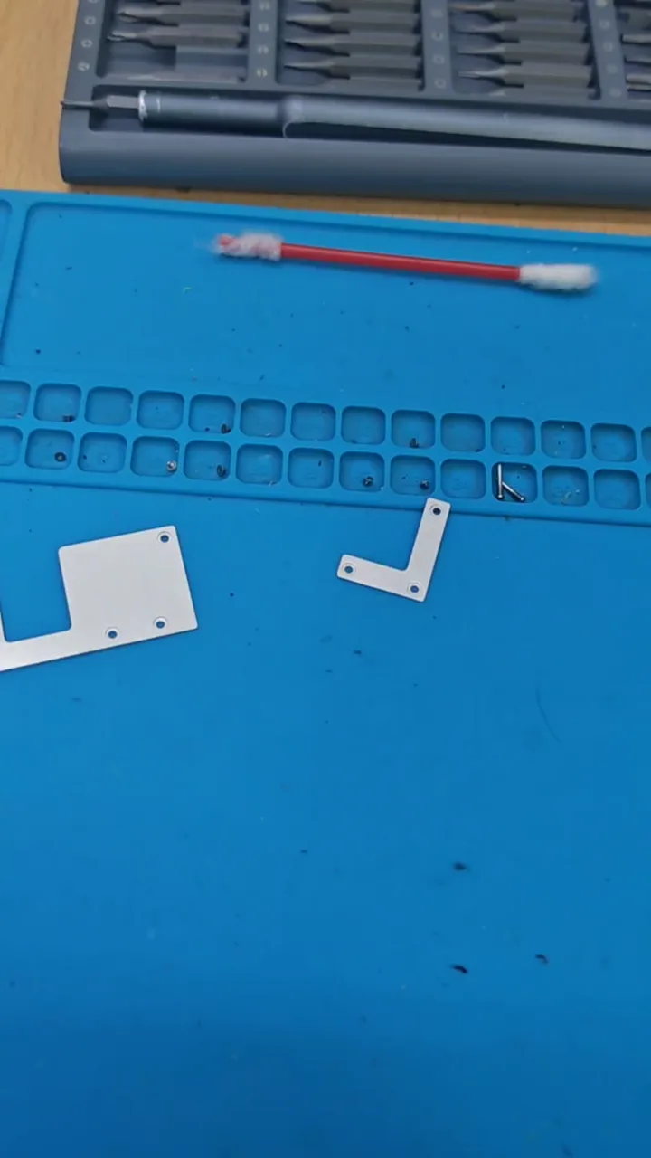 Замена дисплея и аккумулятора iPhone 11