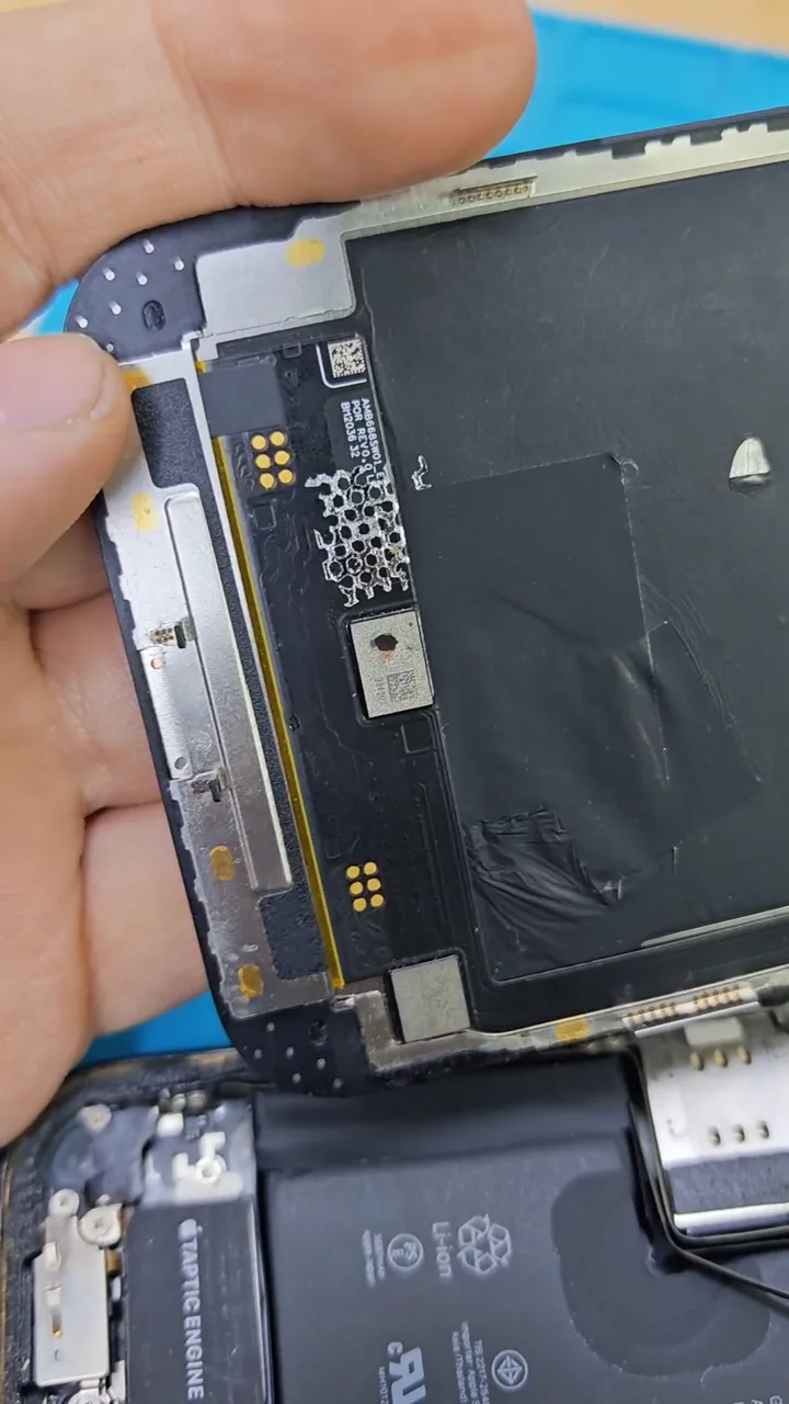 Замена дисплея iPhone 12 Pro Max — премиум-копия