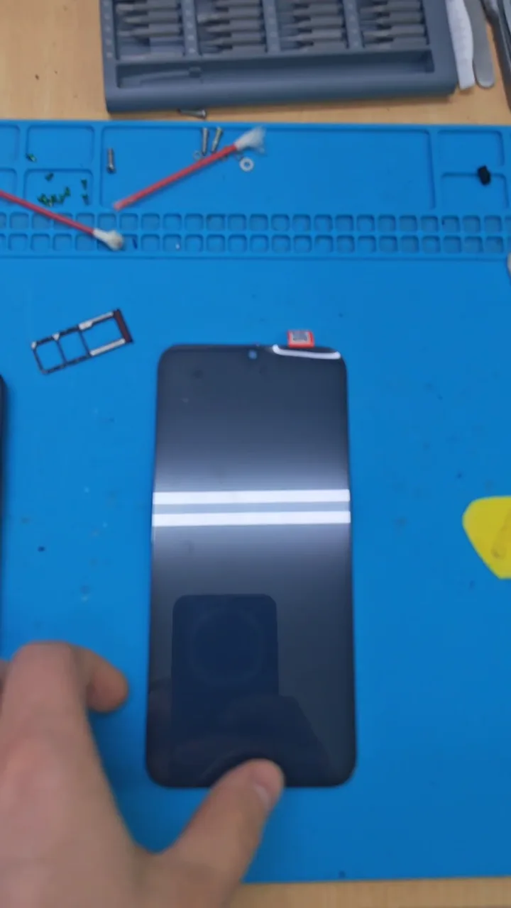 Замена дисплея Redmi 15C